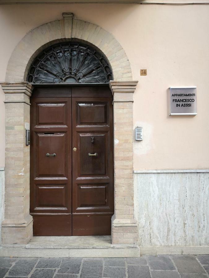 Appartamenti Francesco In Assisi Bagian luar foto